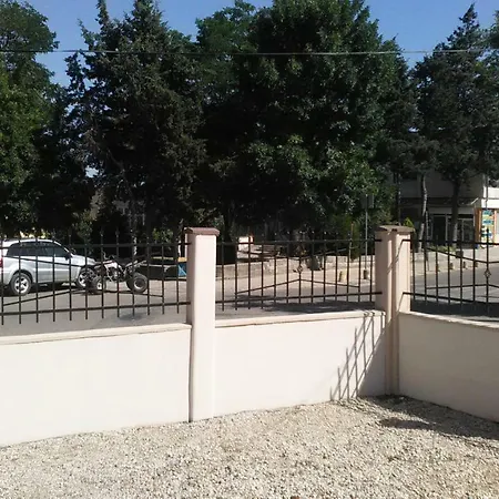 Apartment & Garden *