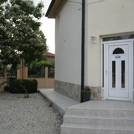 Rosen&garden Apartment Rosen
